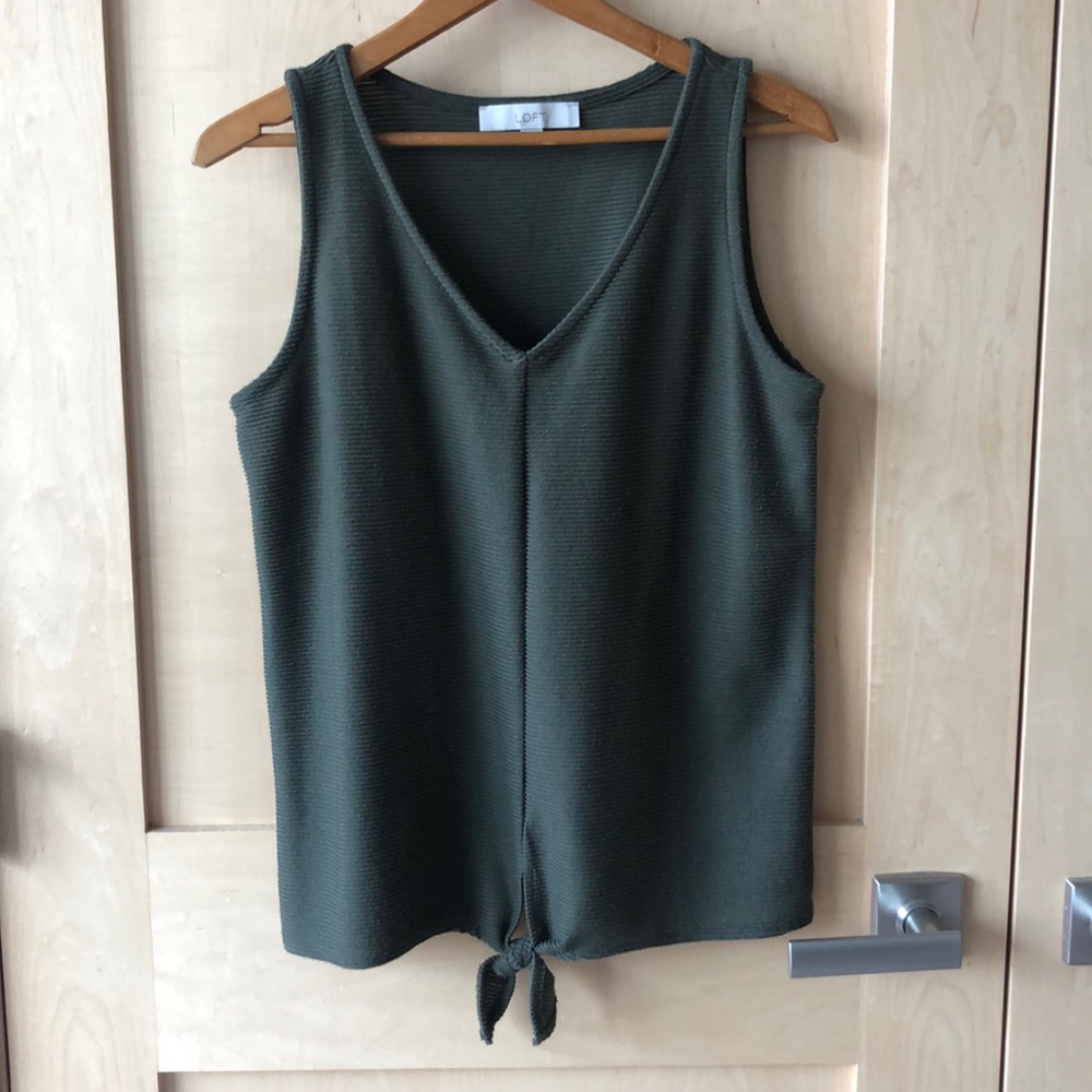 Ribbed tank